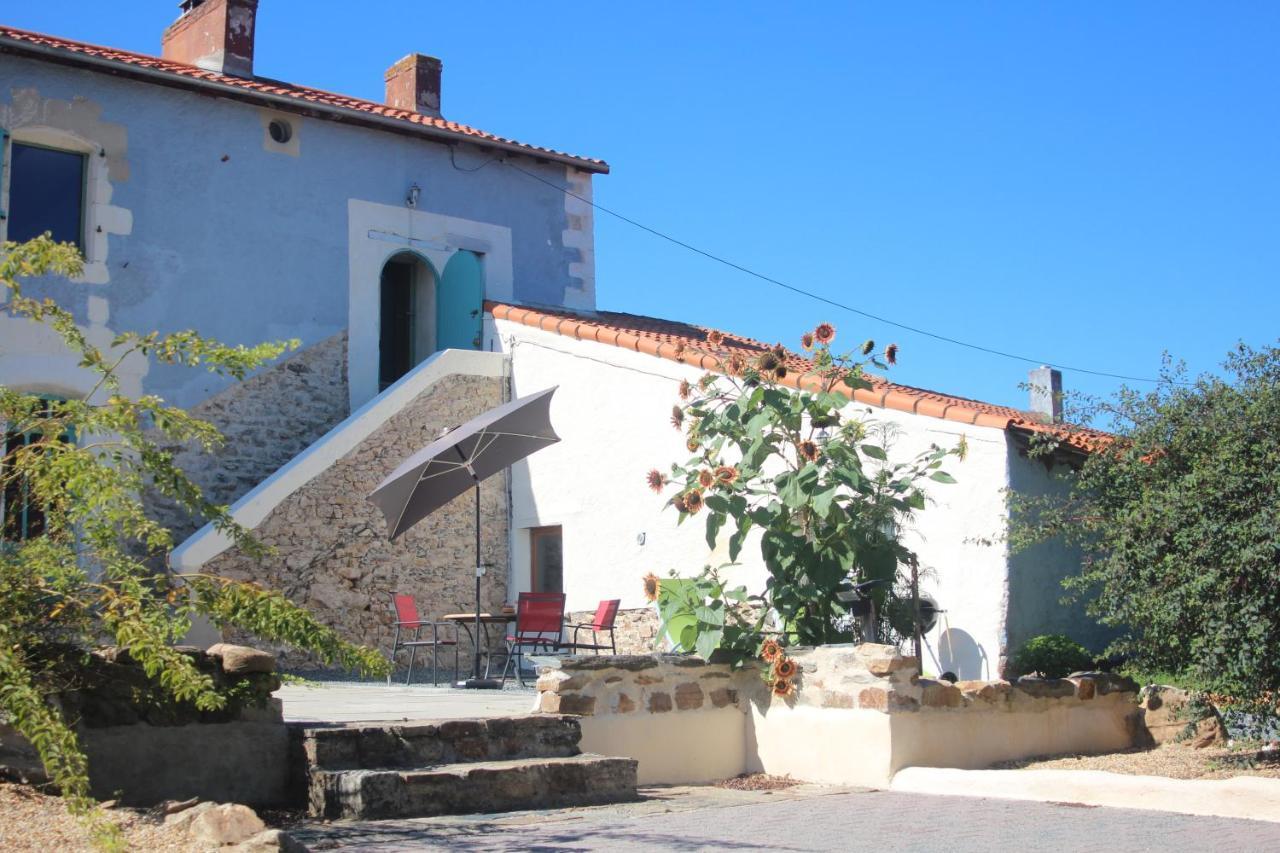 L Entredeux Apartamento Saint-Viaud Exterior foto